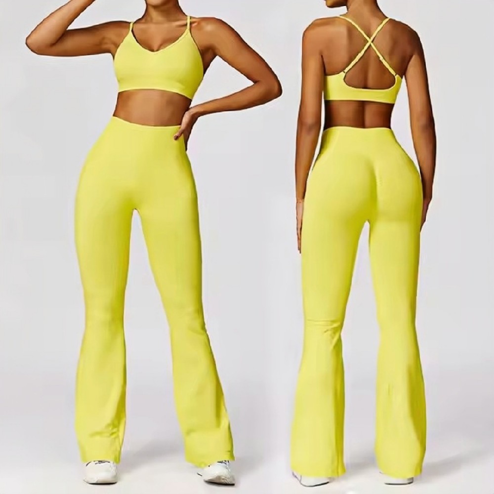 Two-Piece Women's Yoga Set with Scrunch Butt Flare Leggings – Custom Workout Apparel Manufacturer